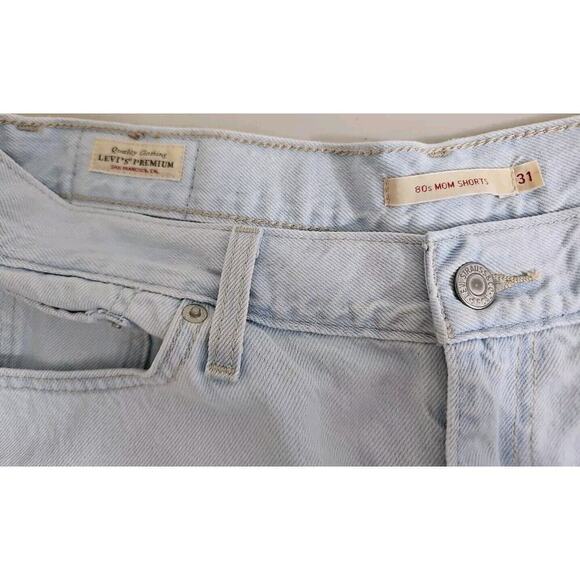 Levi's ~Woman Size 31~ Light Blue Denim 80s Mom Shorts 100% Cotton. - Picture 4 of 9